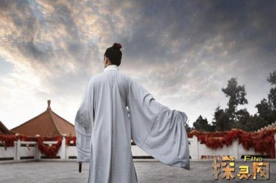 飛機上拍到神仙救人，不過是大氣密度變化的假象(不可信)