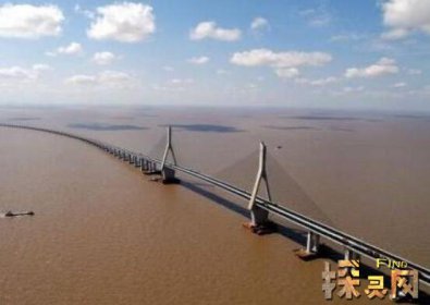 世界上最長的十座大橋，丹昆特大橋全長164.851公里(第一)