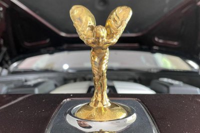 勞斯萊斯小金人多少錢，一個車身裝飾物就價值16萬元